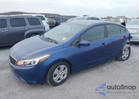 2017 Kia Forte Lx z USA, uszkodzony, nr VIN 3KPFK4A79HE123578